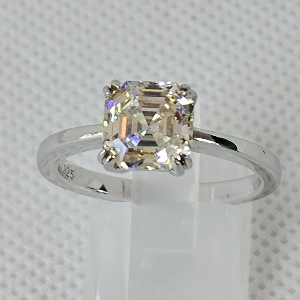 Genuine Strontium Titanate Sterling Silver Ring Size 8.5! - Picture 6 of 10